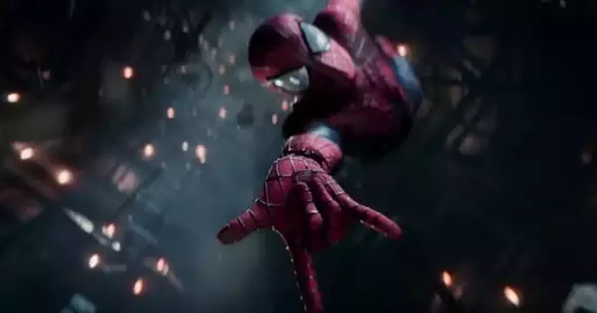 Andrew Garfield como Homem-Aranha em O Espetacular Homem-Aranha 2