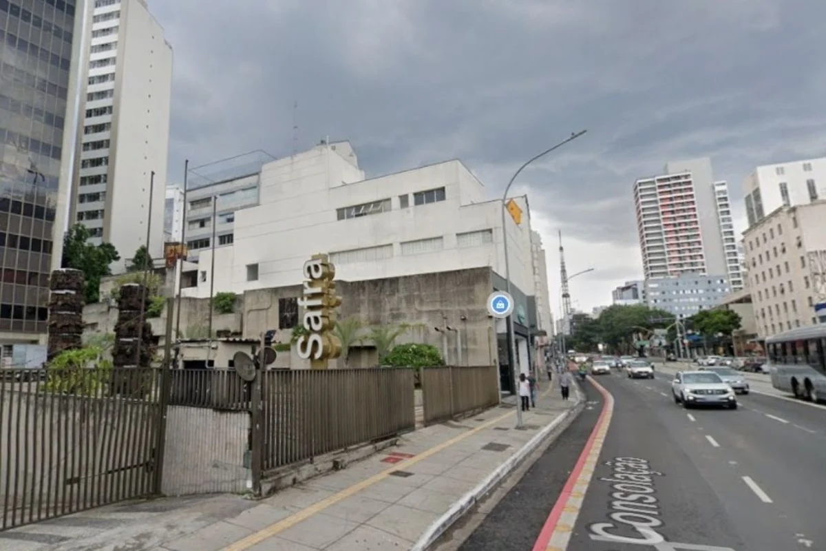 Prédio do banco Safra na Rua da Consolação, em São Paulo