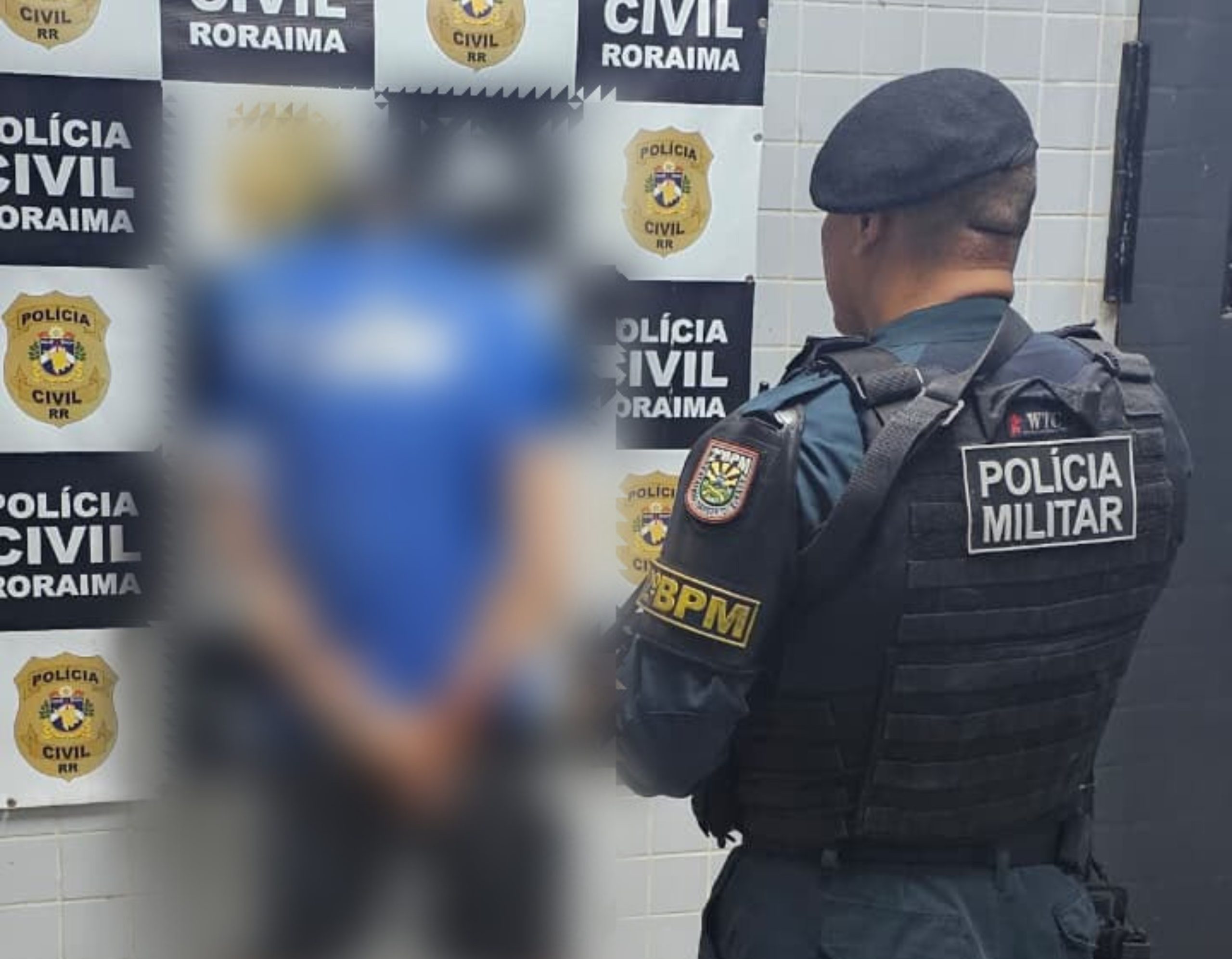 Homem detido pela Polícia Militar no bairro São Bento, em Boa Vista