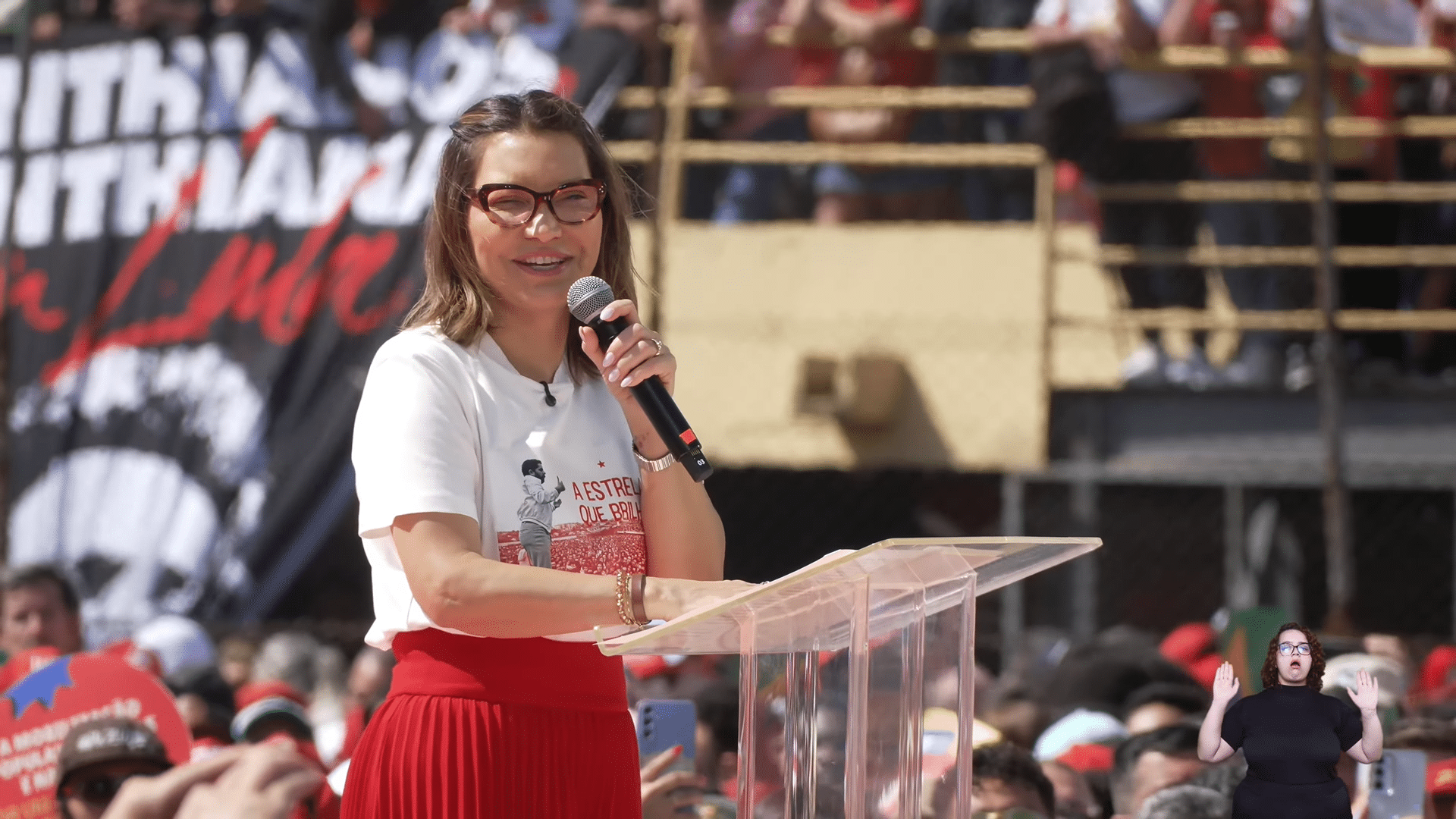 Janja durante discurso