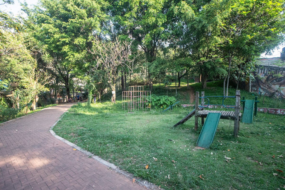 Praça da Nascente na Pompeia, zona oeste de São Paulo