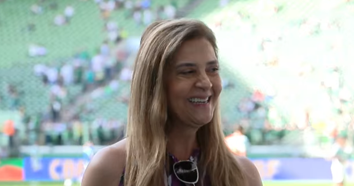 Leila Pereira durante entrevista à TV Palmeiras
