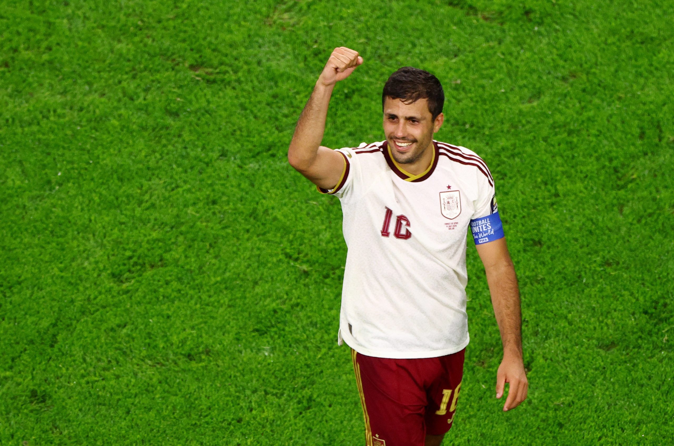 Rodri comemora durante partida entre França e Espanha