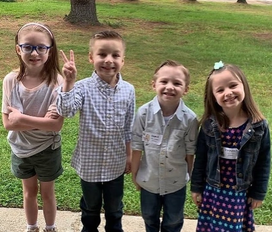 Gracelynn Harmon, Gavin Harmon, Hudson Harmon e Harper Harmon
