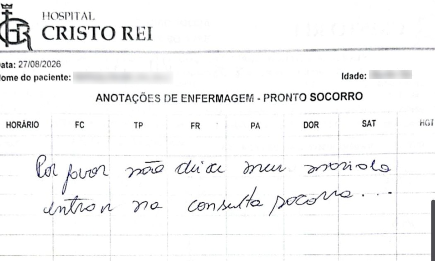 Pedido de socorro escrito à mão em prontuário médico