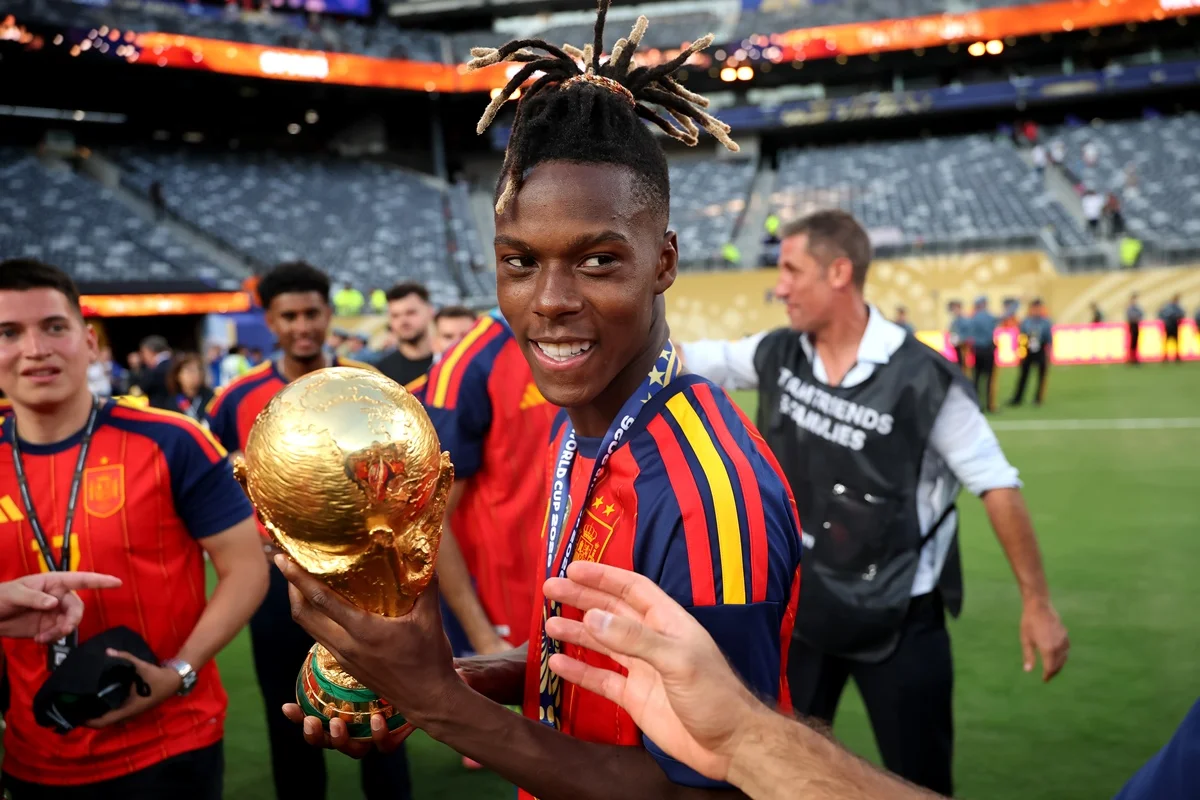 Nico Williams pela seleção espanhola