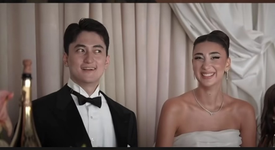 Casal em cena criada por inteligência artificial para vídeo de casamento