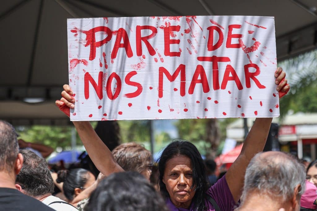 Ato do Levante Mulheres Vivas na área central de Brasília