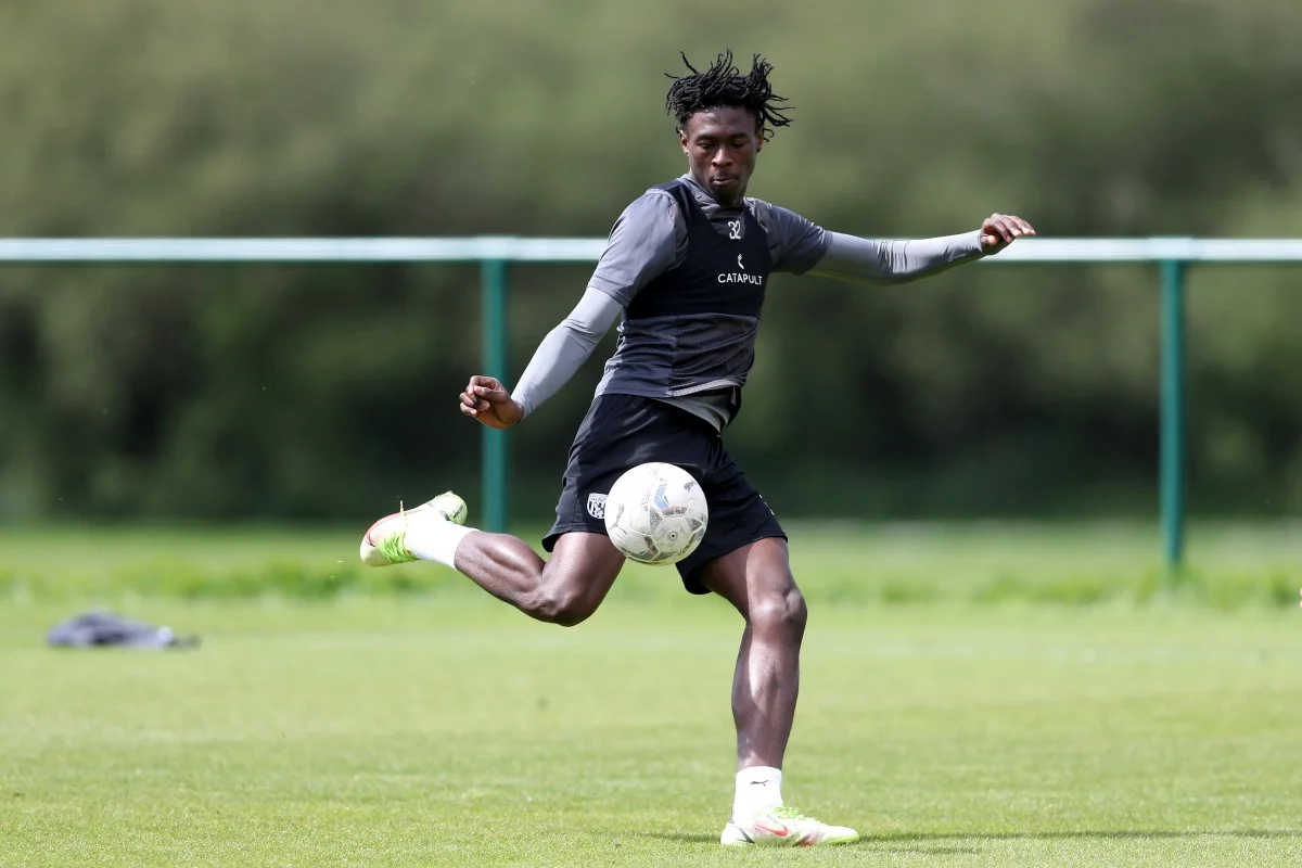Quévin Castro pelo West Bromwich Albion