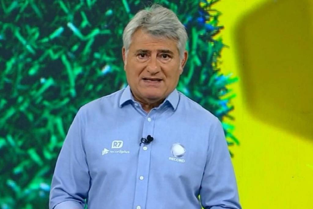 Cléber Machado narra partida do Campeonato Brasileiro na Record