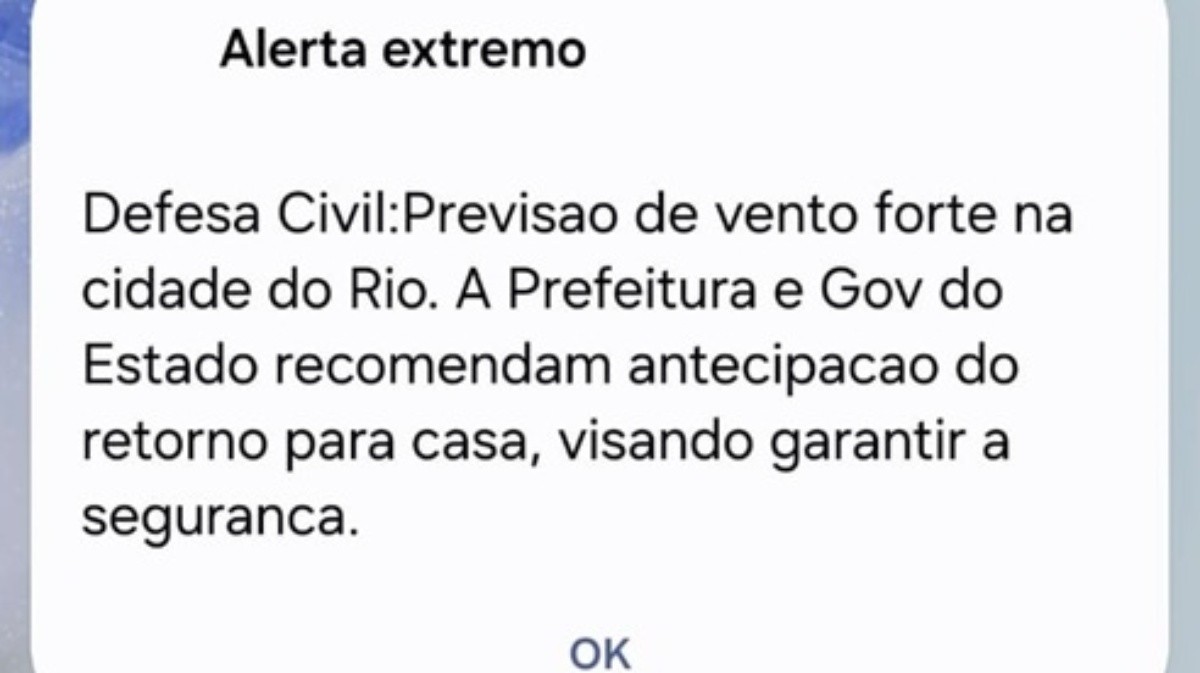Tela do Centro de Operações Rio informa que a cidade entrou em Estágio 3