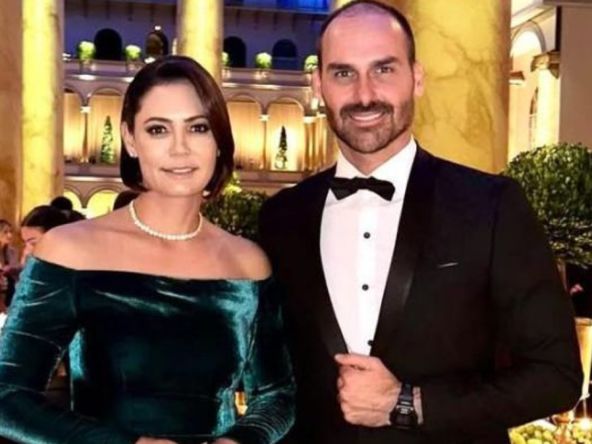 Crisis en el núcleo bolsonarista: Eduardo Bolsonaro mantiene ataques contra Michelle pese a pedidos de Flávio