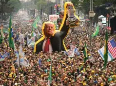 Trump inflável bolsonaristas