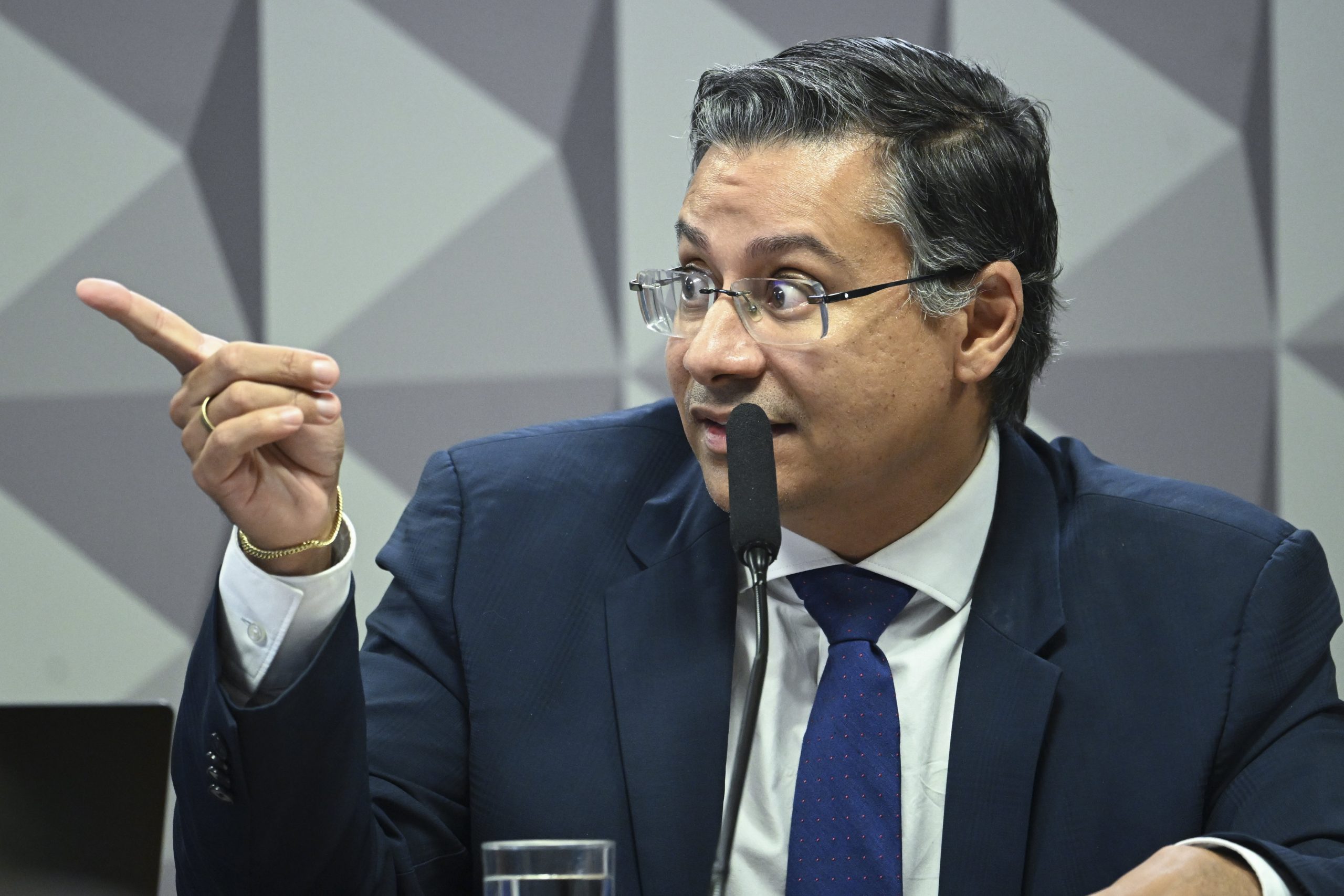 Virgílio Antônio Ribeiro de Oliveira Filho INSS