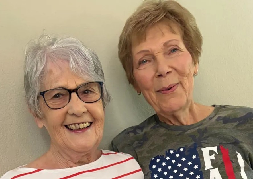 Kathleen Wilson e Shirley Yaeger juntas