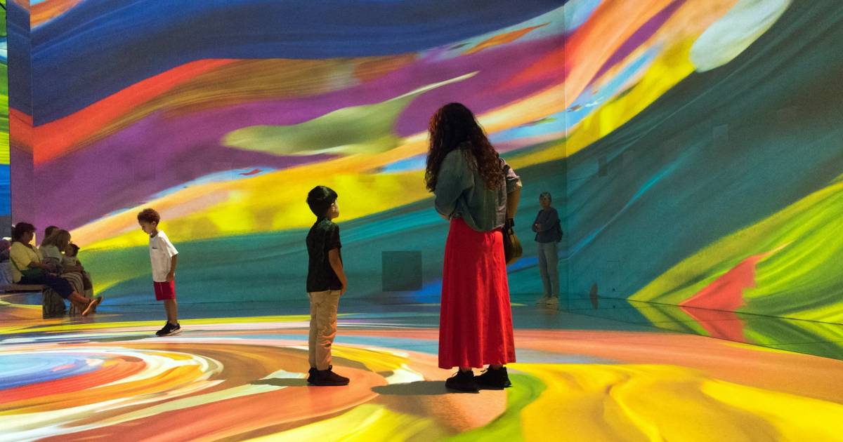Pintura artística em tons claros