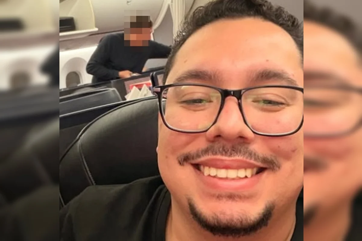 Douglas Azara em viagem internacional