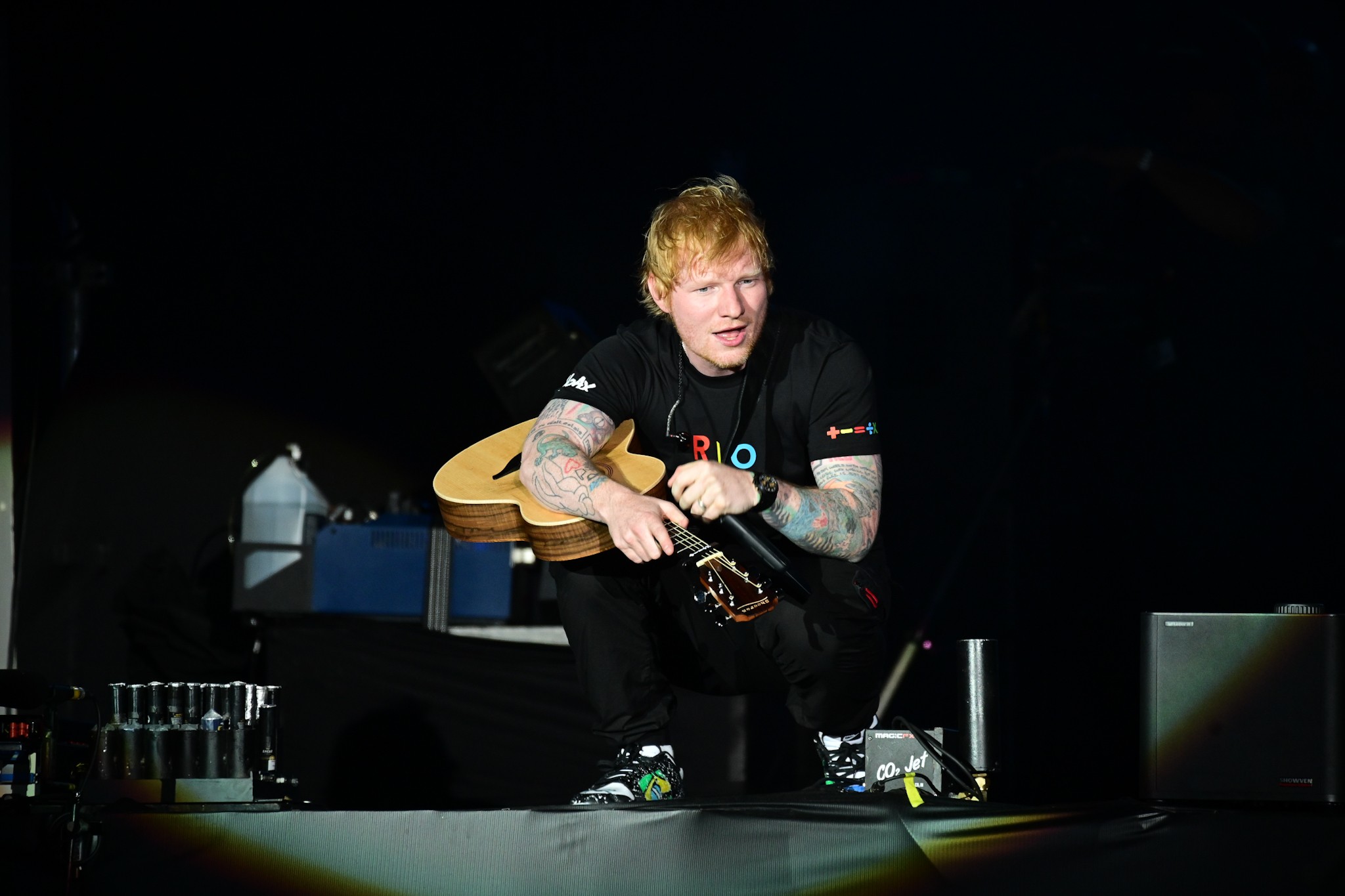 Ed Sheeran canta durante apresentação no Rock in Rio 2024