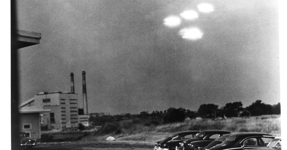 Objetos não identificados monitorados no espaço