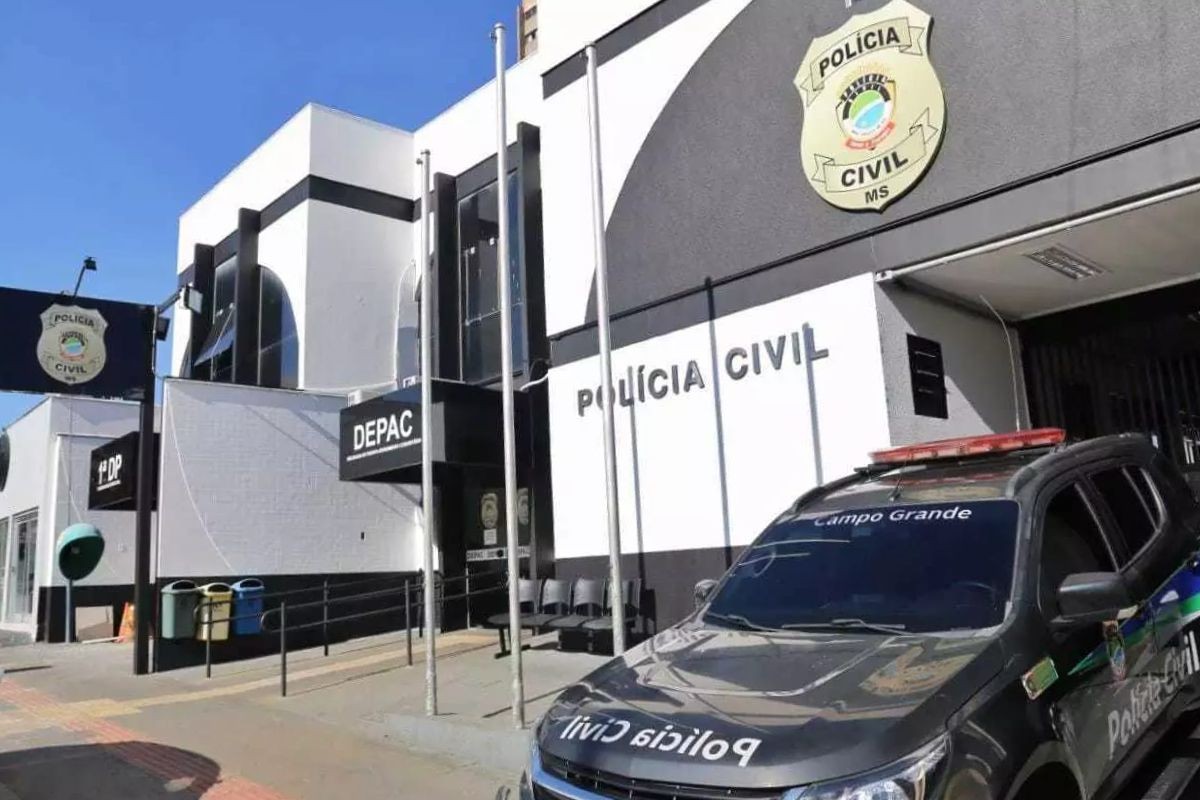 Fachada da Depac Centro, em Campo Grande