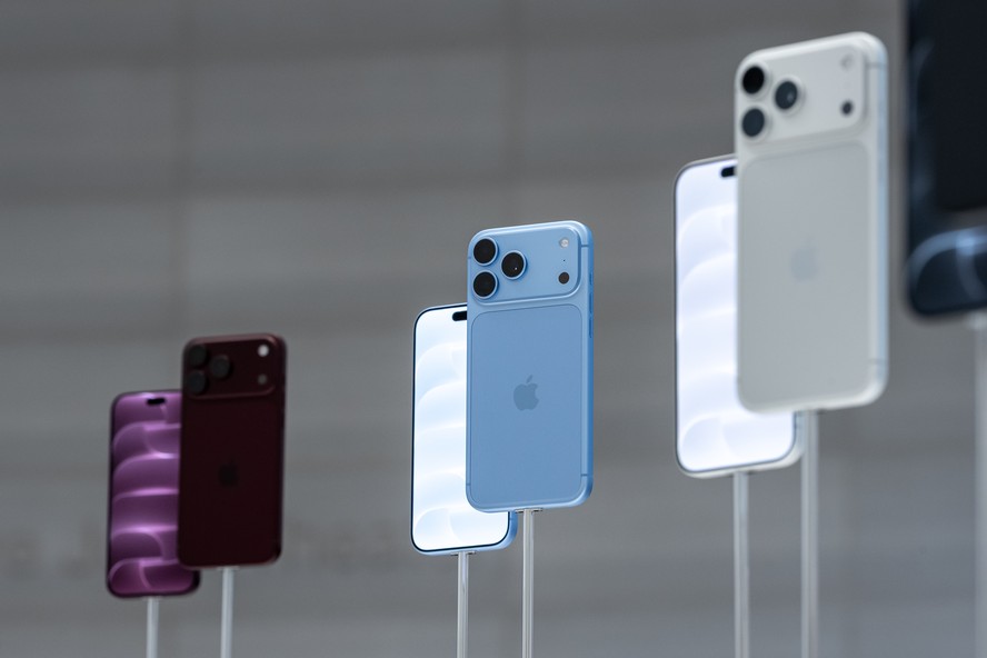 iPhone com o sistema iOS 27