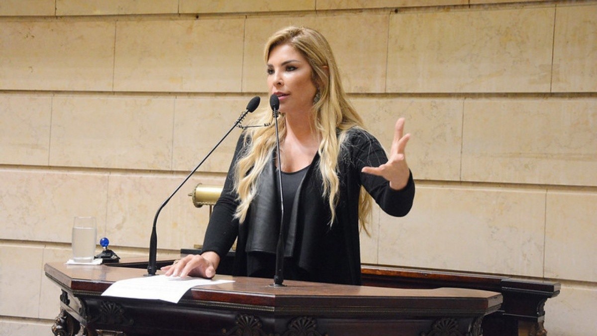 Verônica Costa