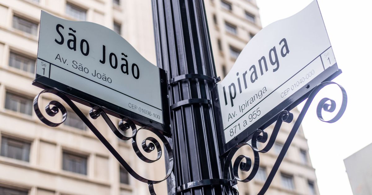 Avenida São João no centro de São Paulo