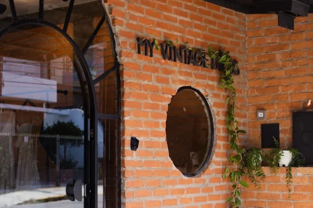 Fachada da loja My Vintage Dress em Pinheiros, São Paulo