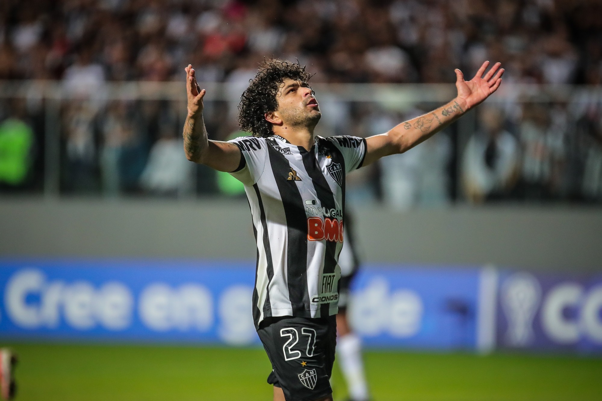 Luan durante apresentação como técnico do São Luís-GO