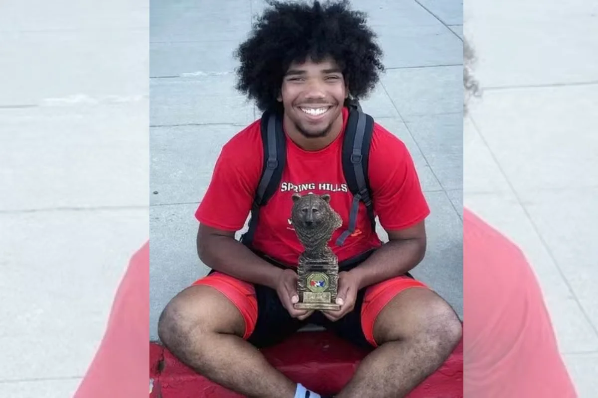 Ryan George, lutador de wrestling de 19 anos