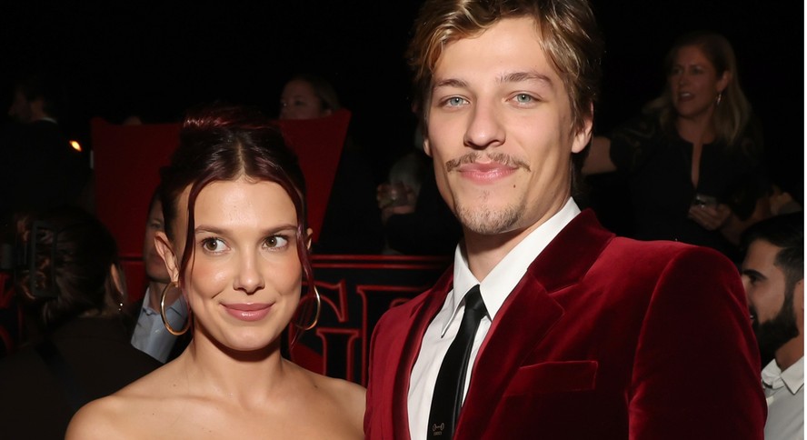 Millie Bobby Brown e Jake Bongiovi na première da quinta temporada de Stranger Things