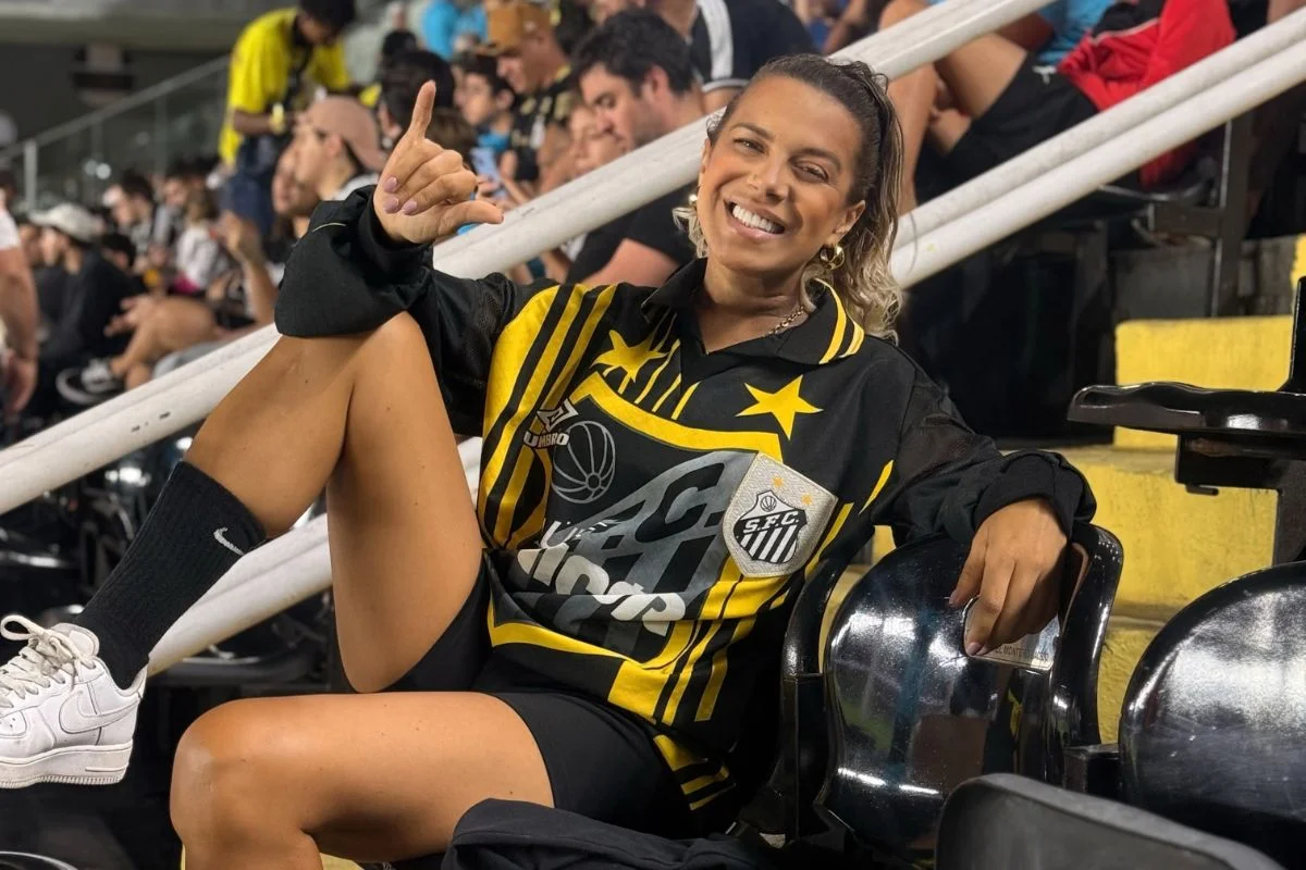 Naty Potira em retrato compartilhado nas redes sociais