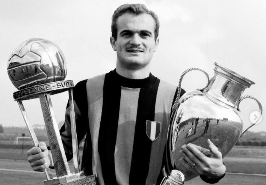 Sandro Mazzola durante homenagem da Inter de Milão