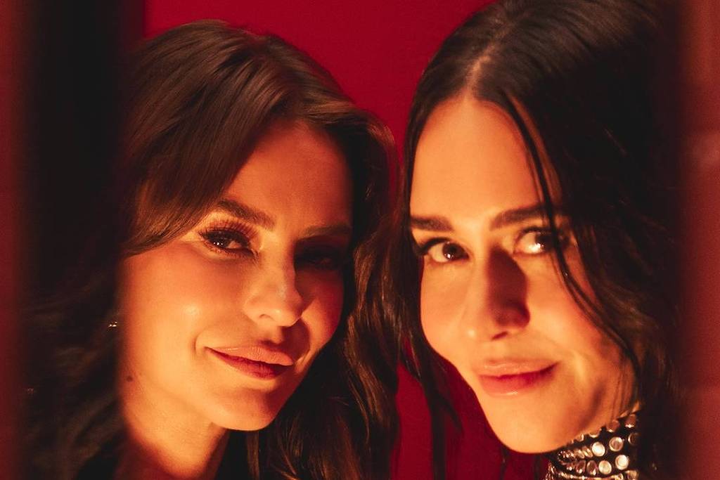 Paolla Oliveira e Alessandra Negrini em curta da Netflix