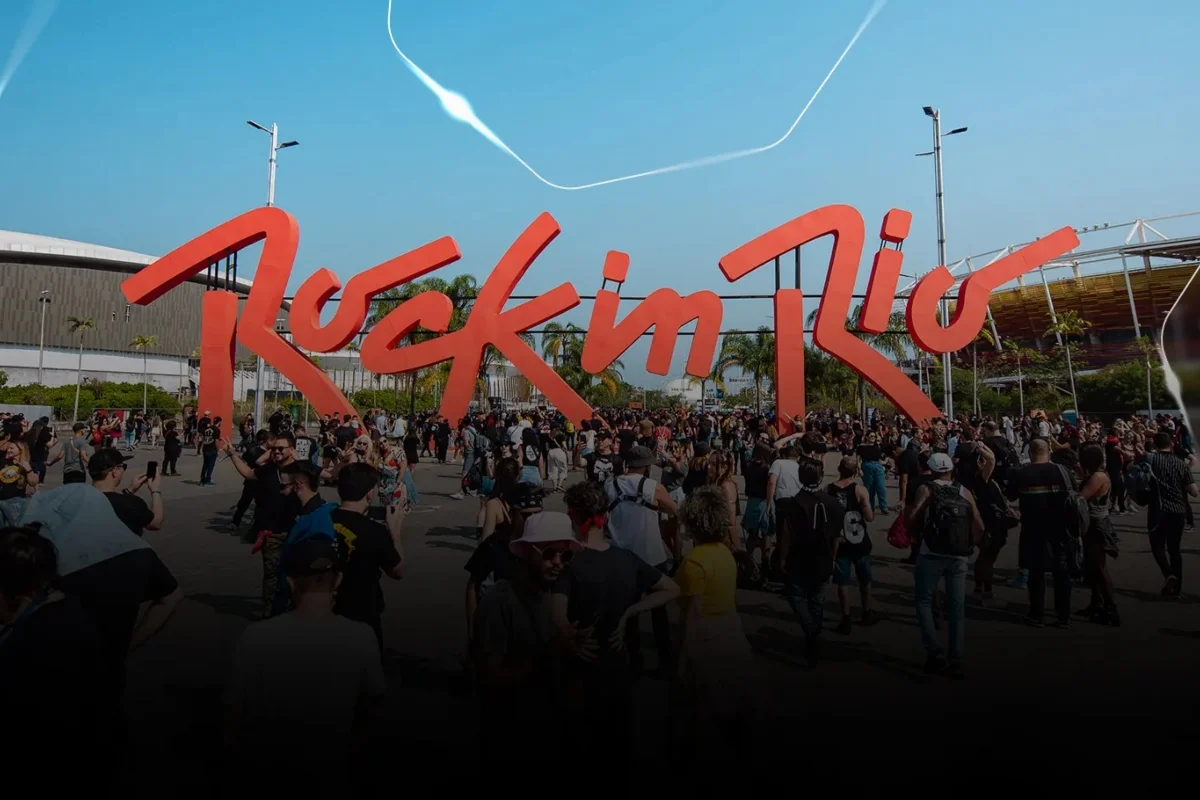 Público diante de palco no Rock in Rio