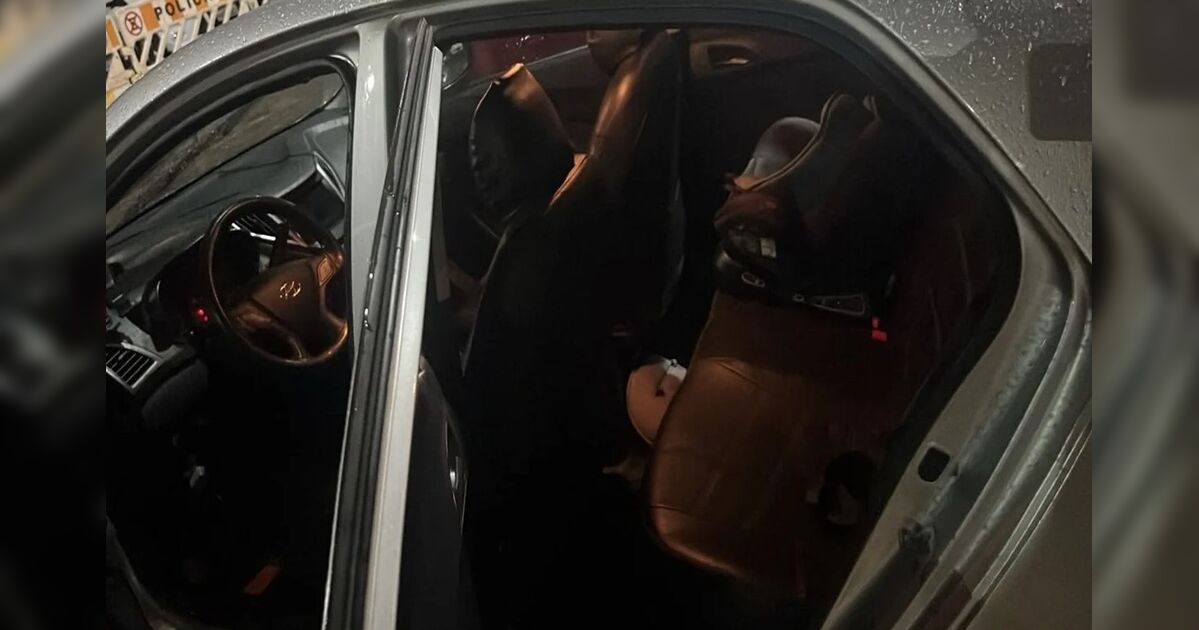 Homem detido pela polícia