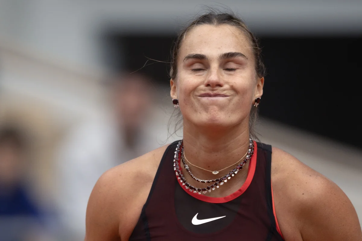 Aryna Sabalenka durante partida de tênis