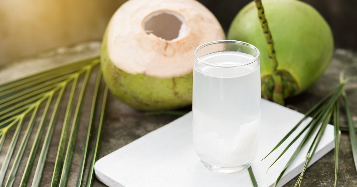 Copo com água de coco
