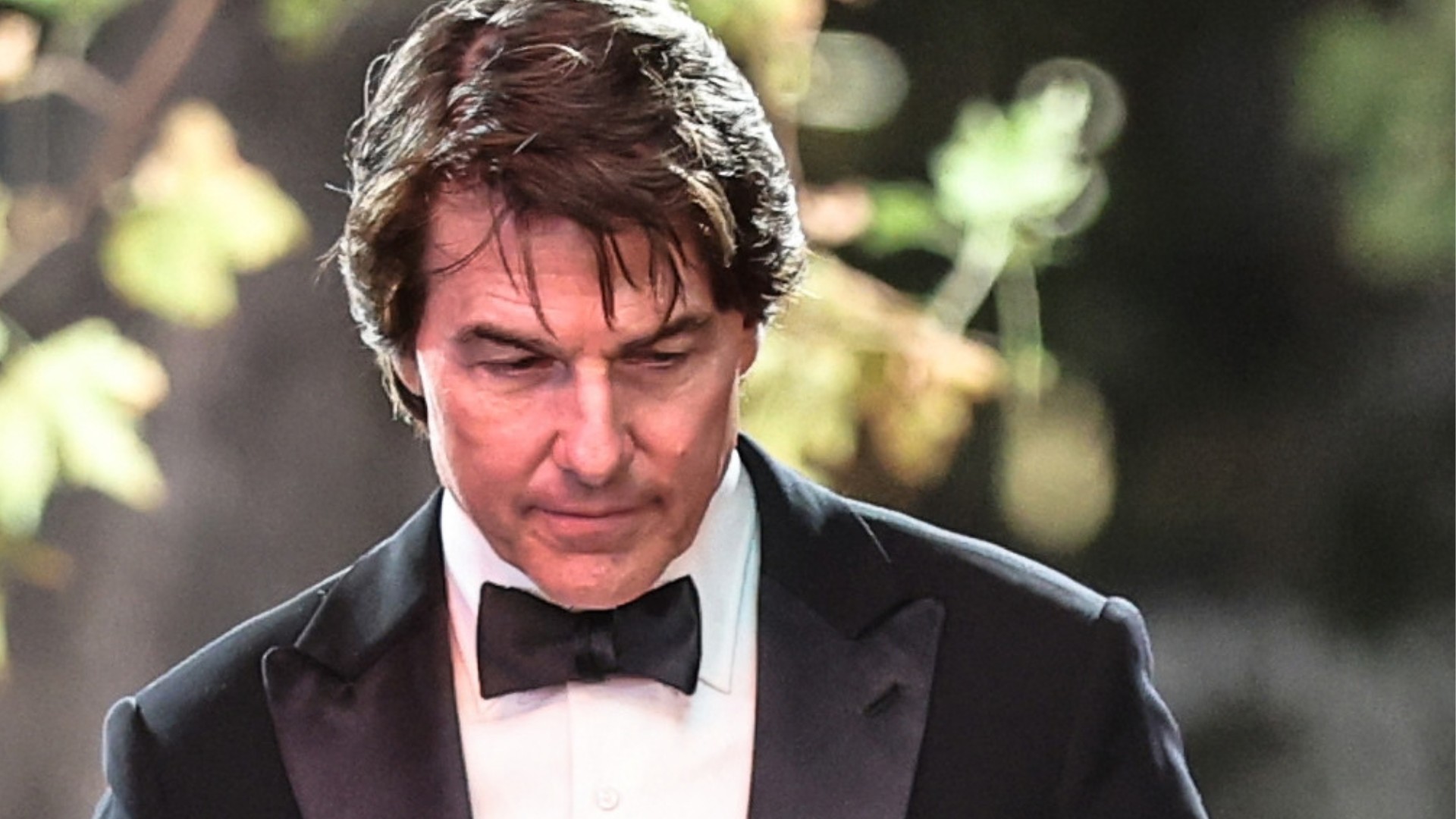Tom Cruise caracterizado como um homem envelhecido em Digger