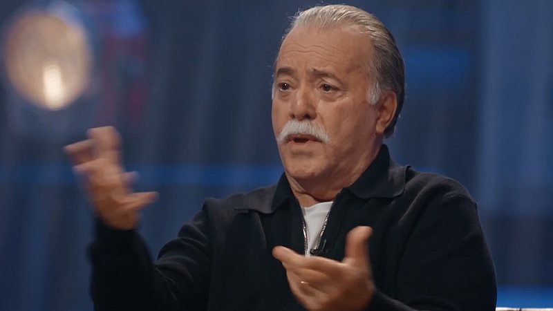 Tony Ramos durante entrevista no programa Conversa com Bial