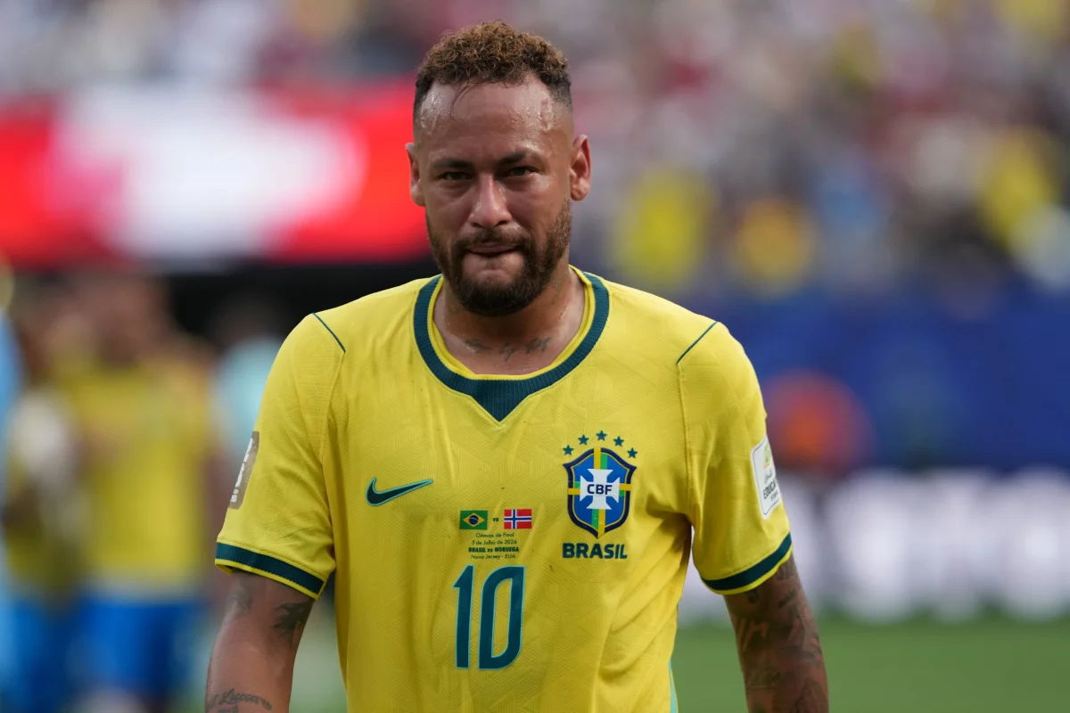 Neymar com a camisa da Seleção Brasileira