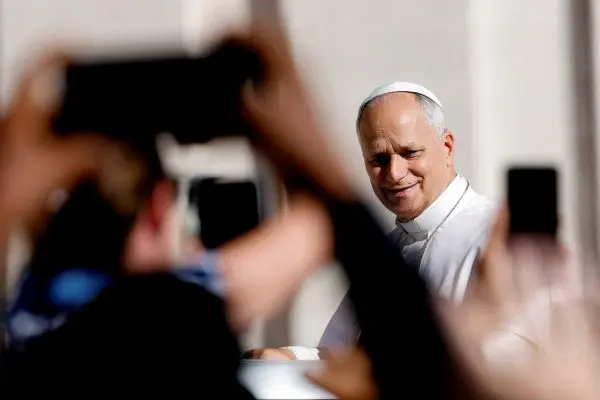 Papa não precisará de novo tratamento contra câncer, dizem médicos