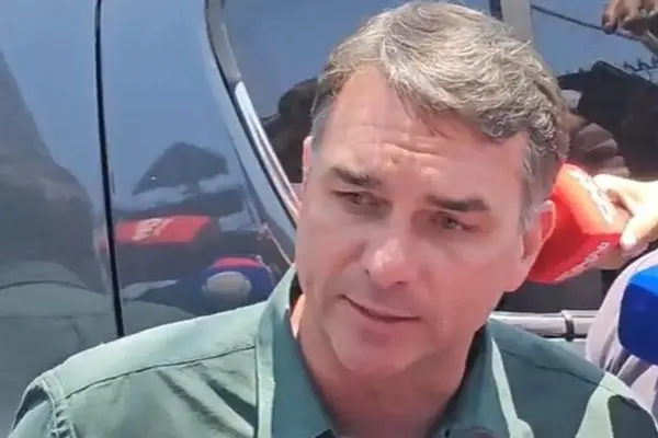 A imprensa errou? Entenda o verdadeiro trajeto da fuga de Flávio Bolsonaro