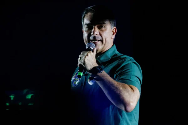 Fazendeiro condenado em caso de desaparecimento doa R$ 1,8 milhão a Flávio Bolsonaro