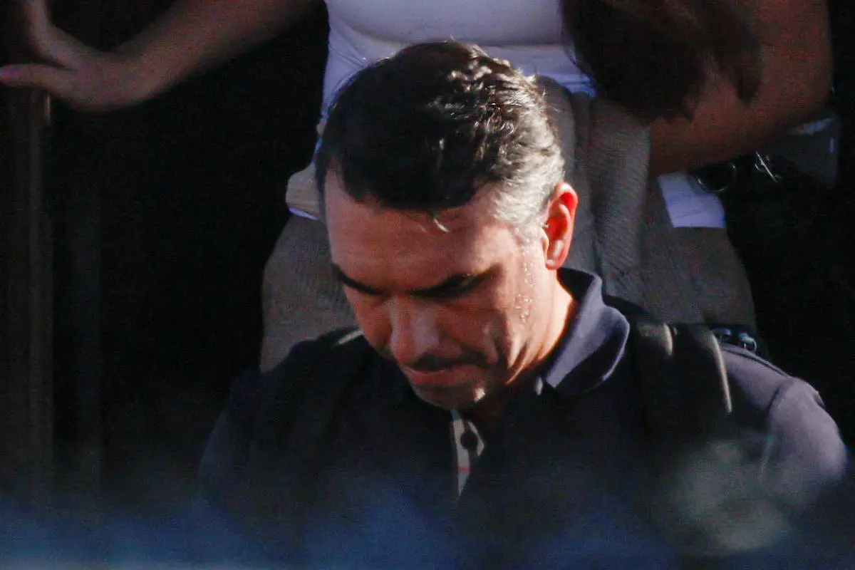Flávio Bolsonaro no Aeroporto Executivo de Miami-Opa Locka, na Flórida