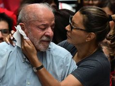 Lula em carreata em Copacabana durante a campanha eleitoral