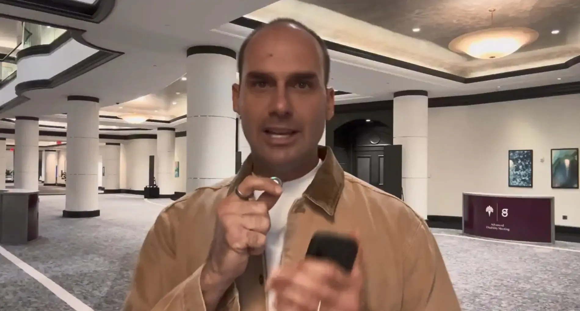 Eduardo Bolsonaro em vídeo publicado na rede X