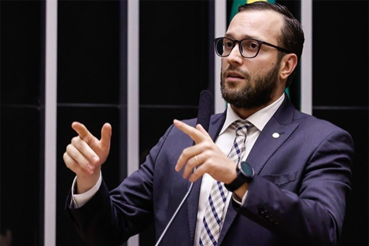 Filipe Barros