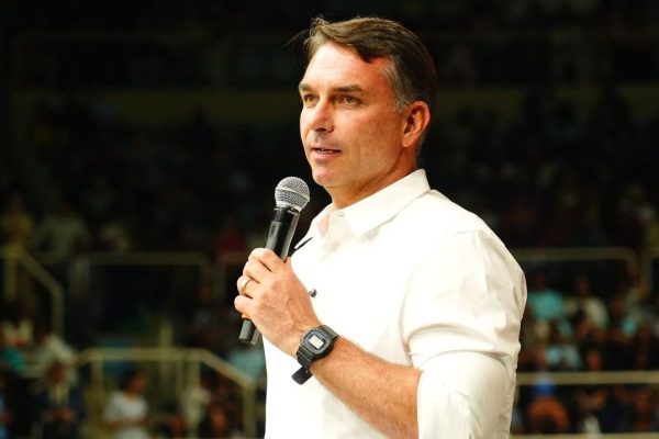 Flávio não aceitará desafio de Lula para abrir sigilos, diz campanha