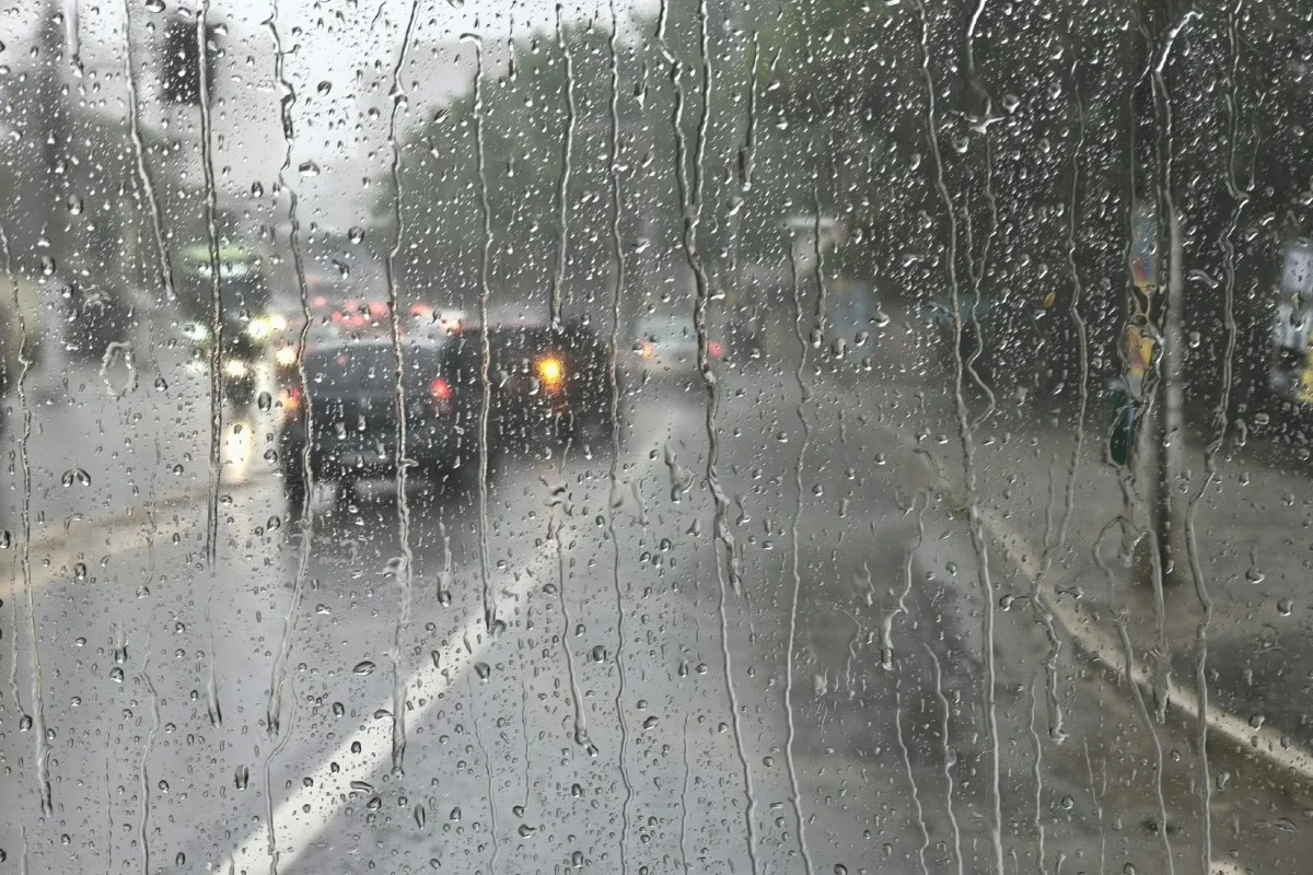 Chuva em via da zona sul de São Paulo